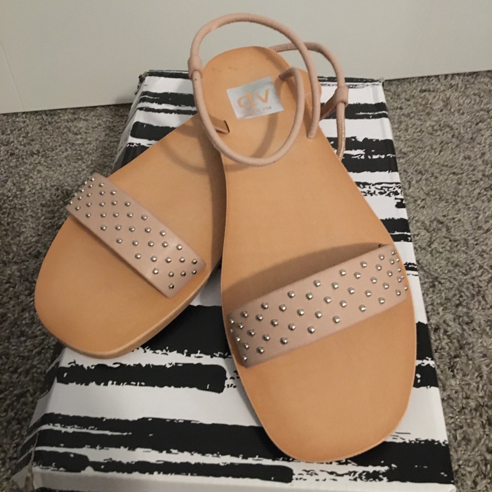 NIB Nude Dolce Vita Sandals
